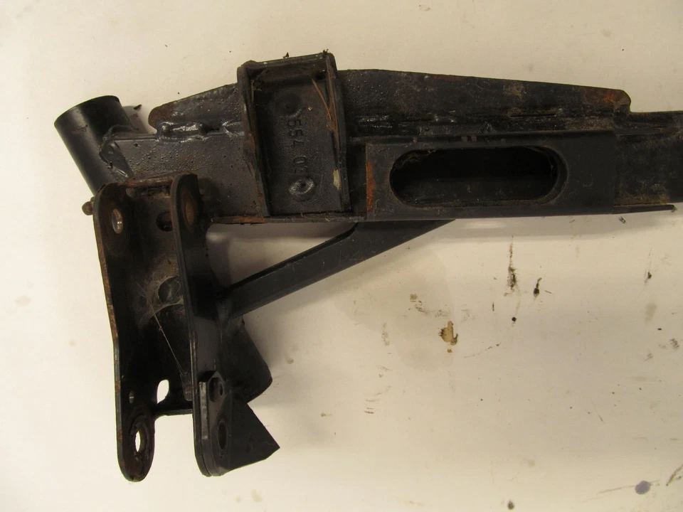 Polaris XCR XLT 600 1997 brazo de arrastre izquierdo Foto 3 de 4