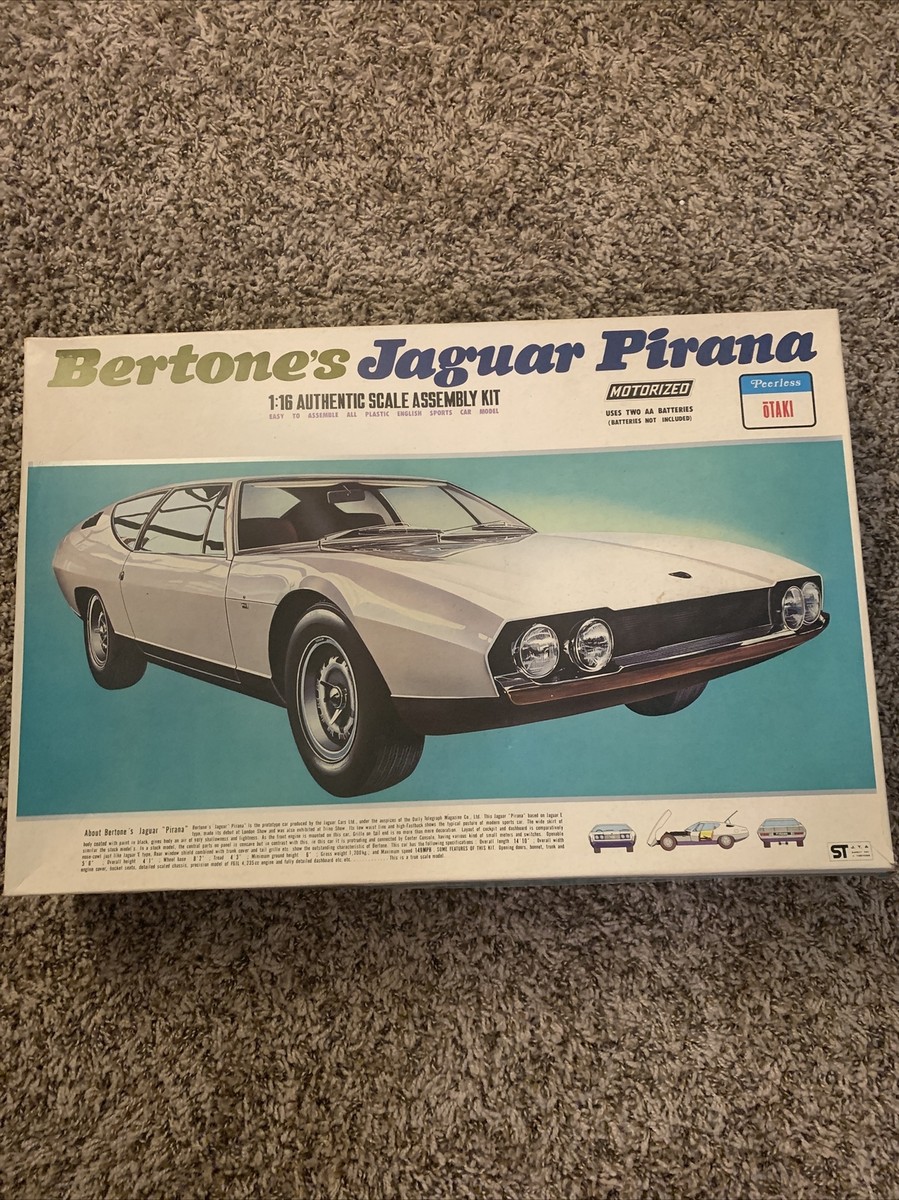 自動車 Bertone's Jaguar Pirana 1:16 OTAKI Otaki Model Car Bertone's Jaguar Pirana Brand New Never Used