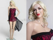 Realistic Female Marilyn Monroe Mannequin Fashionably Posed