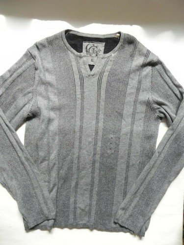 GUESS~Gray Long Sleeve Pullover Sweater Mens size XL~NEW - Picture 3 of 4