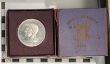 GREAT BRITAIN George VI 1951 Festival of Britain Crown in Original Box & Card