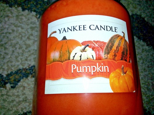 Yankee Candle Grande 651ml Tarro Vela Calabaza Aroma Halloween & Otoño Naranja - Imagen 2 de 7