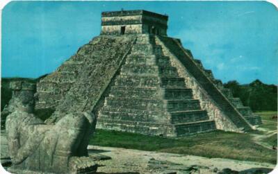 CPM AK The Castle. Chichen Itza Ruins MEXICO (661770)