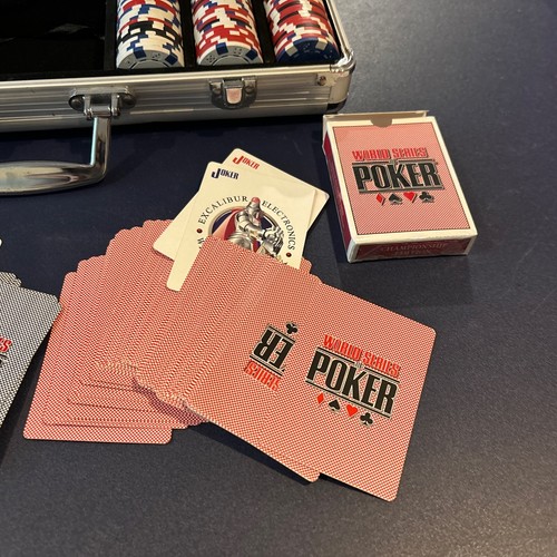 WSOP World Series of Poker Chip Set 300 pcs w/heavy Metal Case - Used 2 Decks - Picture 3 of 13