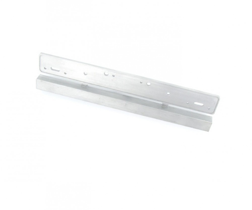 Carson 500907361 - 1:14 Aluminum Bumper Trailer - New