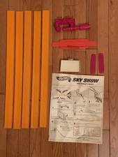 Original Vintage 1968 Hot Wheels Redline Sky Show Partial Set W Instructions