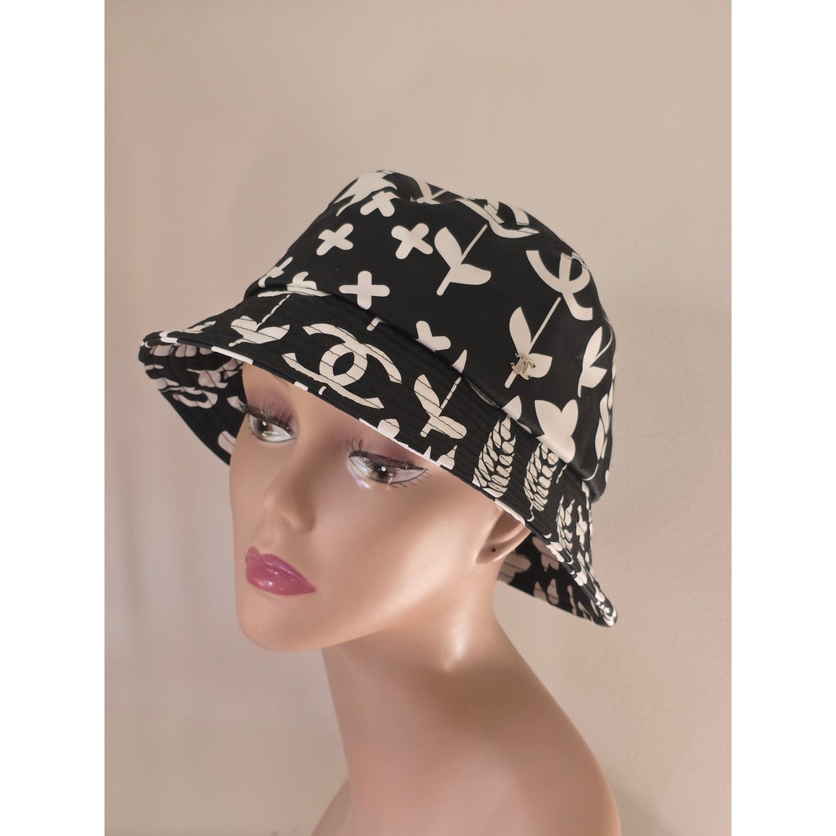 Chanel Black Interlocking CC Printed bucket hat M sz | eBay display picture 1
