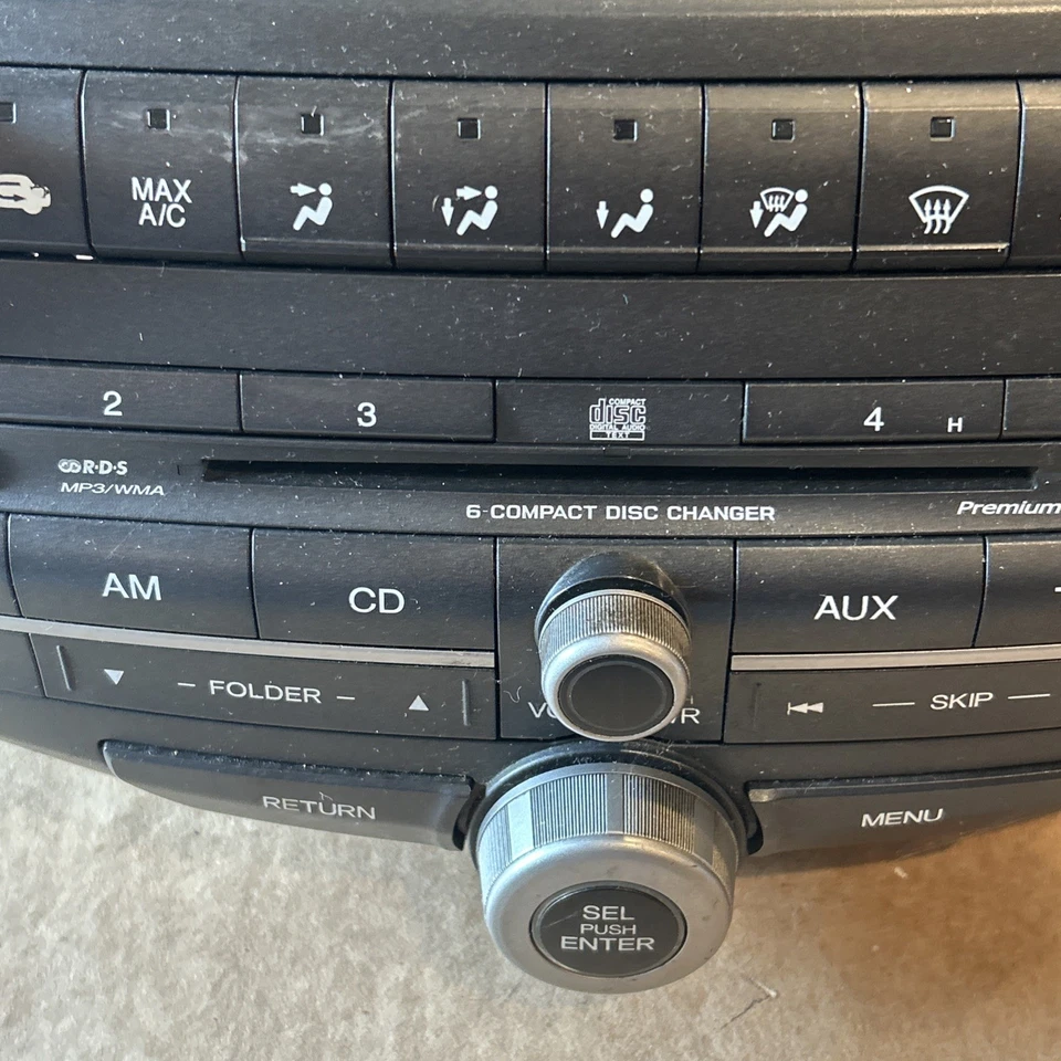 Receptor de radio reproductor de CD Honda Accord Am Fm 2008-2012 cambiador de 6 discos con código Foto 2 de 4