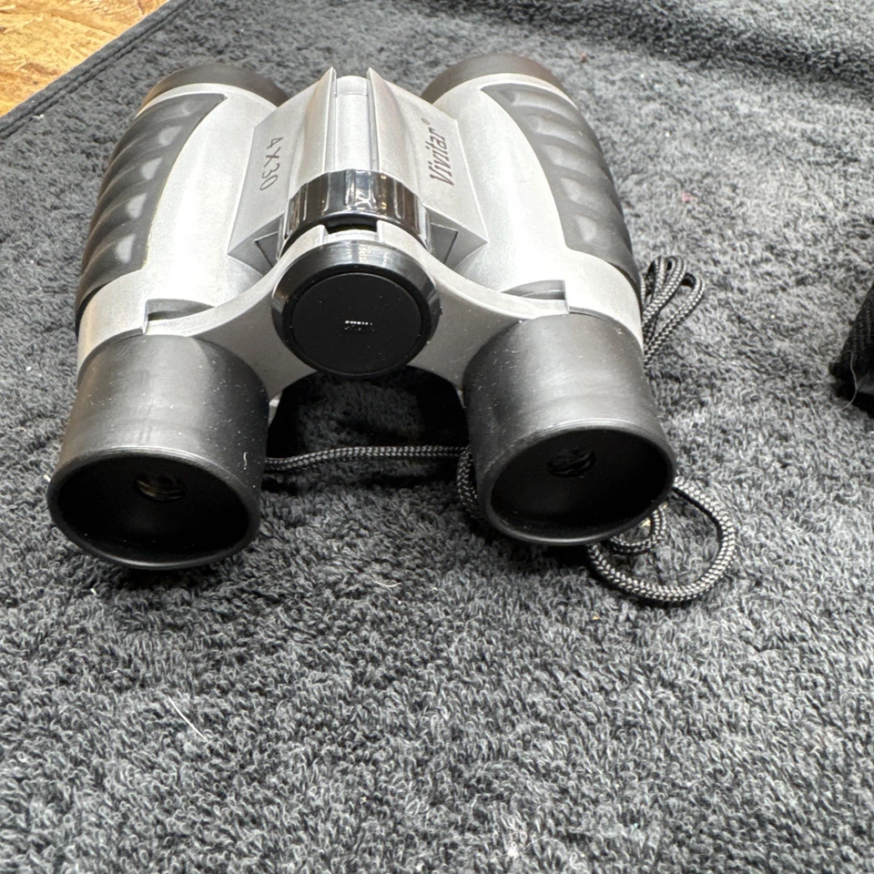 Vivid 4x30 Compact Binoculars - Image 4 of 4