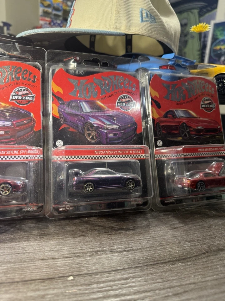 Hot Wheels RLC Lote Toyota Supra, GT-R R34 Rojo, GT-R R34 Púrpura y 1993 RX-7 Foto 3 de 4