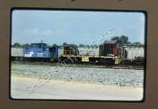 Original '84 Kodachrome Slide CR Conrail 19568R Caboose Elkhart, IN     33U46