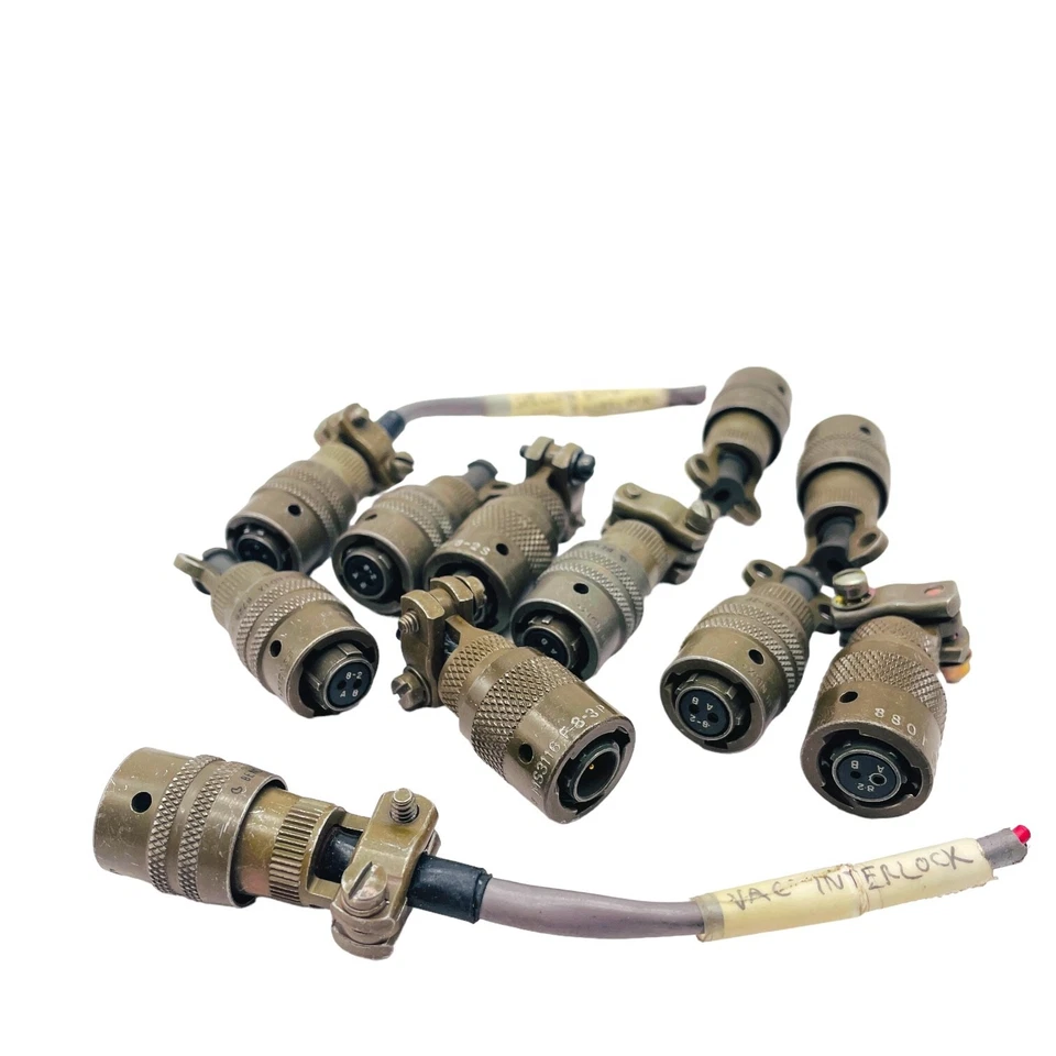 11 pcs Assorted Cable Mount Circular MIL Spec Connector Plug Bendix and Amphenol - Image 4 of 4