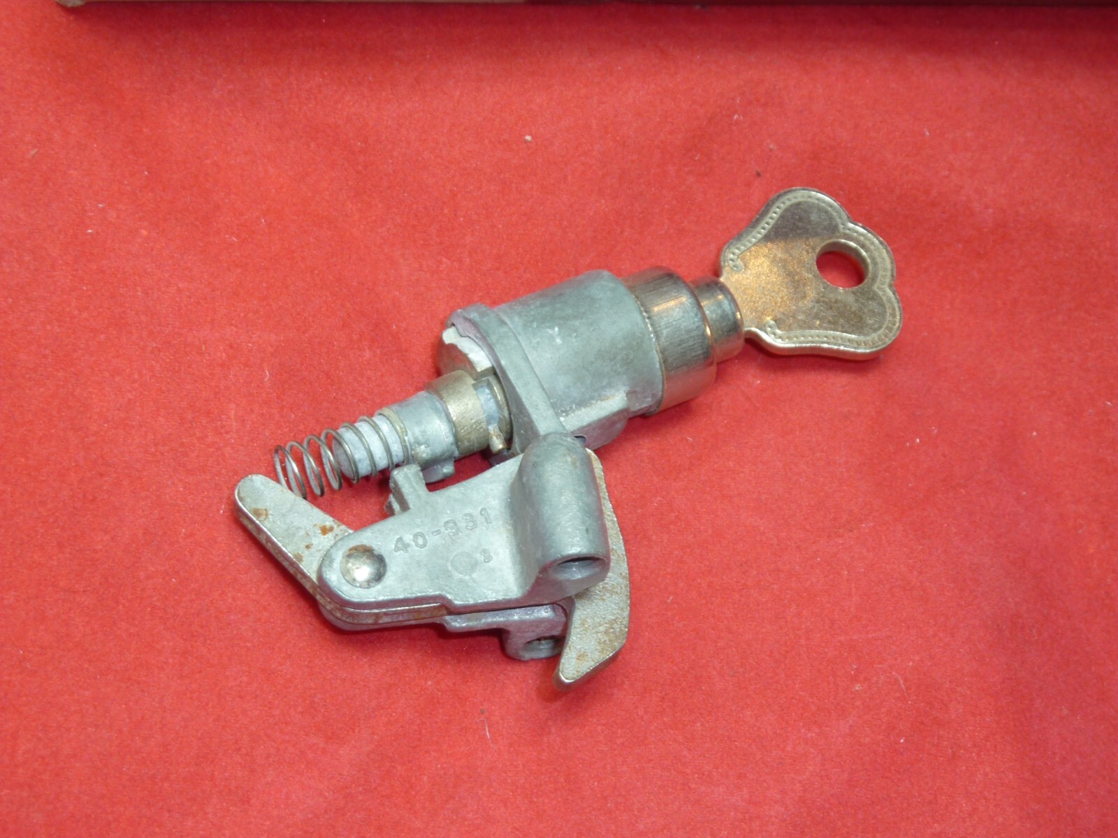 NOS 1940 Ford GLOVE BOX LOCK & Hurd KEY vtg interior OEM original LAST