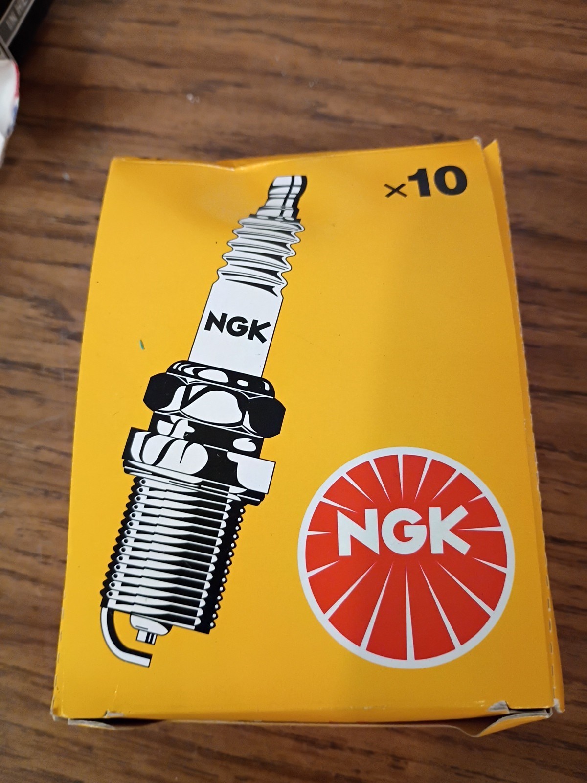 10-pack NGK 2923 Standard Spark Plug DR8ES-L 