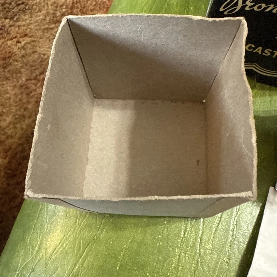 Carrete de pesca Bronson Dart 905 en caja con papeles funciona muy bien también se ve muy bien Foto 3 de 4