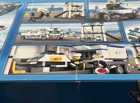 LEGO CITY: Police Command Center (7743) 100% complete w/ MANUALS  AND BOX