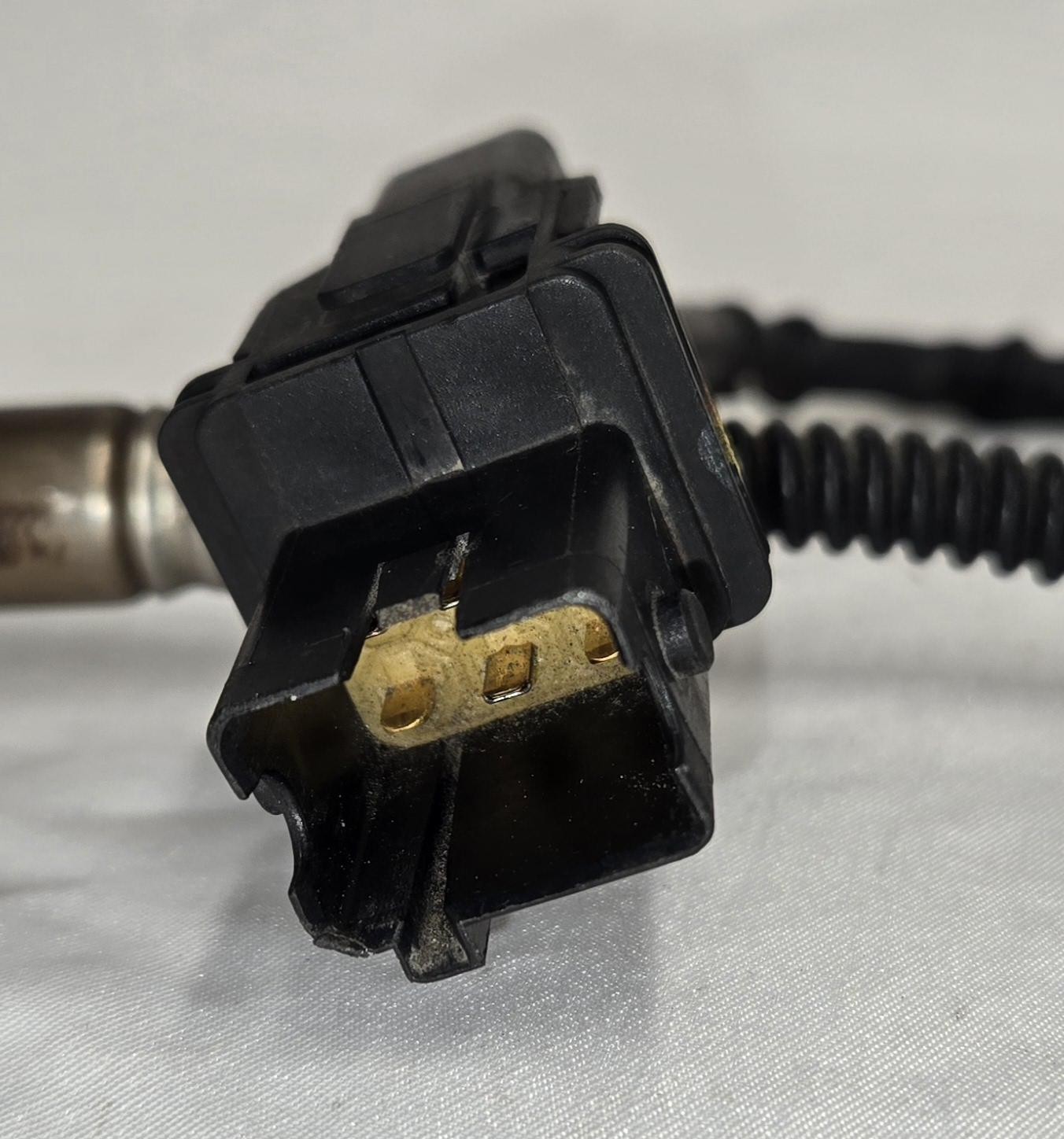 2005 Maserati Quattroporte M139 Front O2 Oxygen Sensor Set Assembly OEM