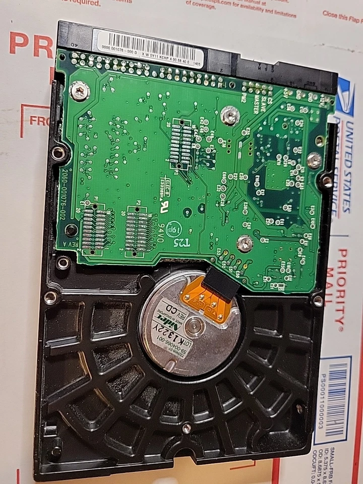 Western Digital Caviar 30GB Internal 5400RPM 3.5" (WD300AB) IDE Hard Drive Works - Image 2 of 4