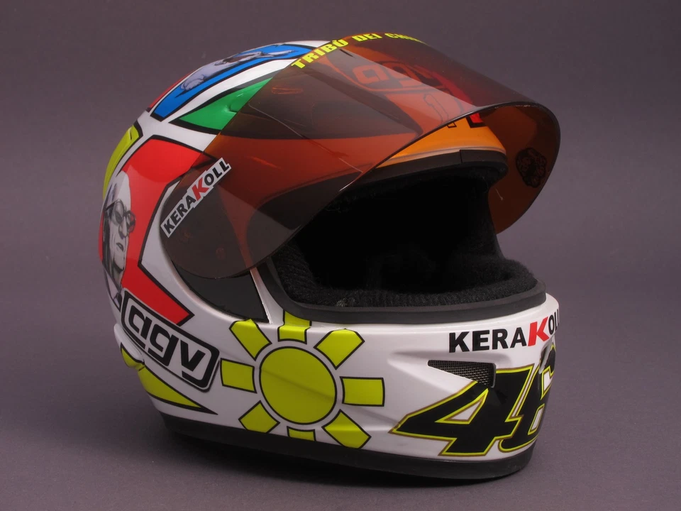 1/2 Minichamps AGV Helm - Valentino Rossi - MotoGP Mugello - 2006 - Bild 3 von 4