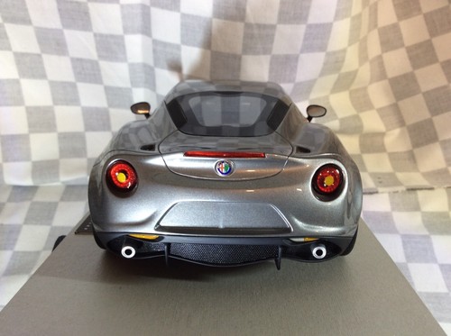 1/18 TOP MARQUES 994 TOP 03 C ALFA ROMEO 4 C COLOR TITANIO - Imagen 12 de 12