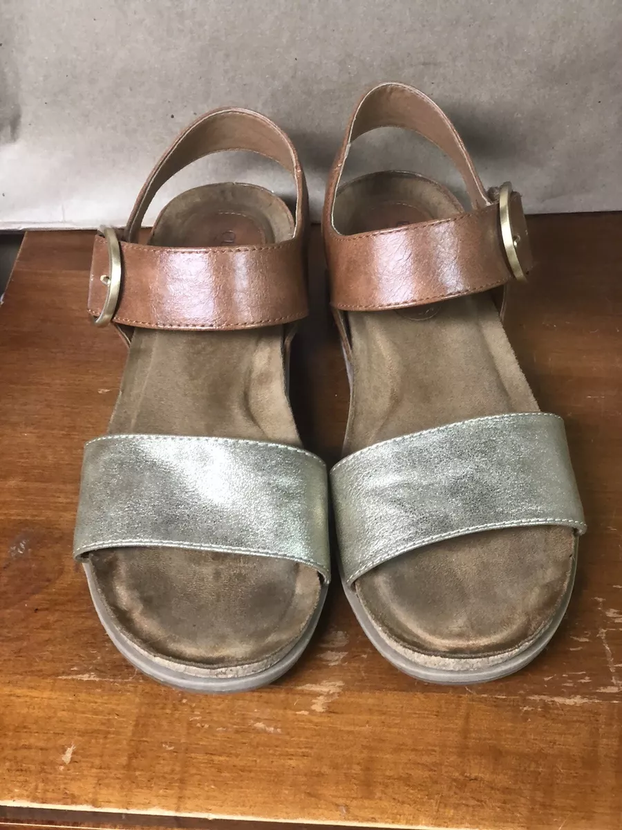 Sofft bali sandals 2025