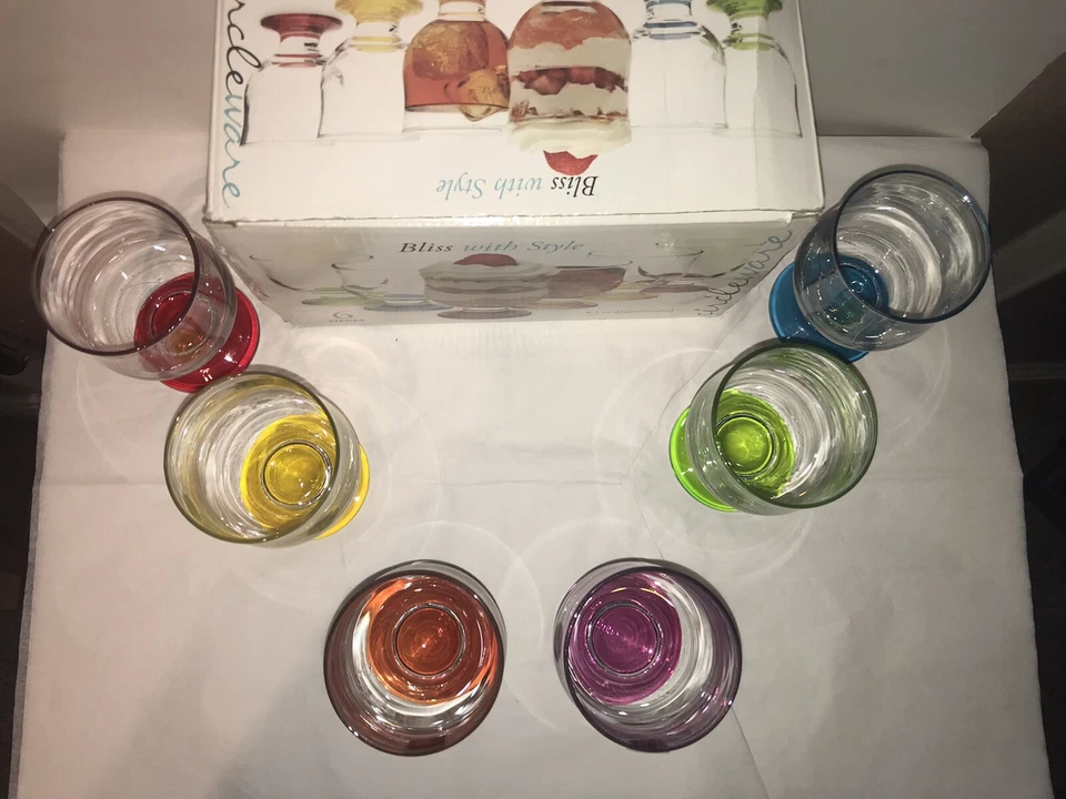 Circleware Bliss con estilo postre/cordial 8,5 oz. Gafas 6 Piezas Multicolor Foto 3 de 4