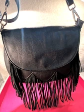 SOLESOCIETY PURSE BLACK SHOLDER BAG W/ FRENGES