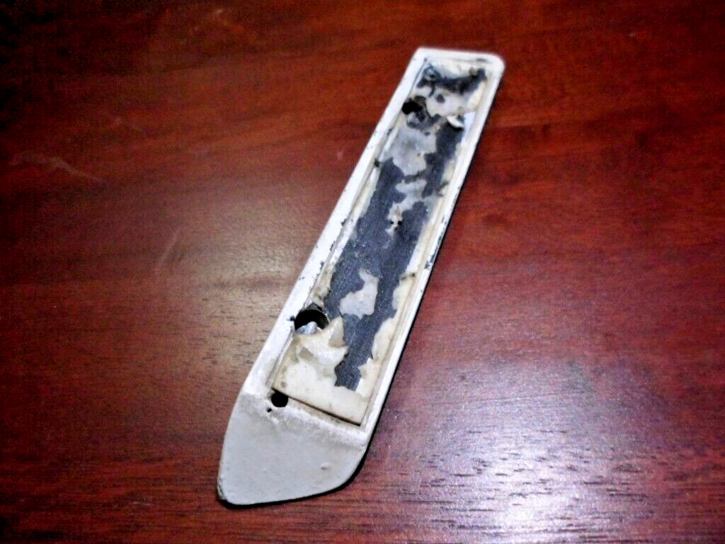 1989 1990 1991 Chrysler TC Maserati - Fender Belt Molding Right Passenger Side