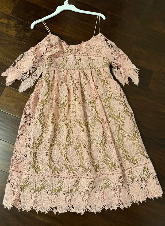 Motherhood Maternity Dress Pink Lace Maternity Off Shoulder cape Dress size M - Image 4 of 4