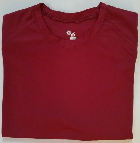 Badger T-Shirt Men's Red Gym Sport Tee Size XL Short Sleeves Crew Neck Polyester - Picture 2 of 10