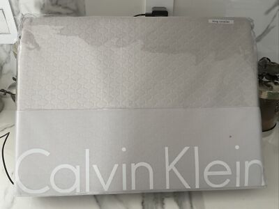 Calvin Klein Oval Bands Blanca Opal light Grey King Coverlet. Brand New!