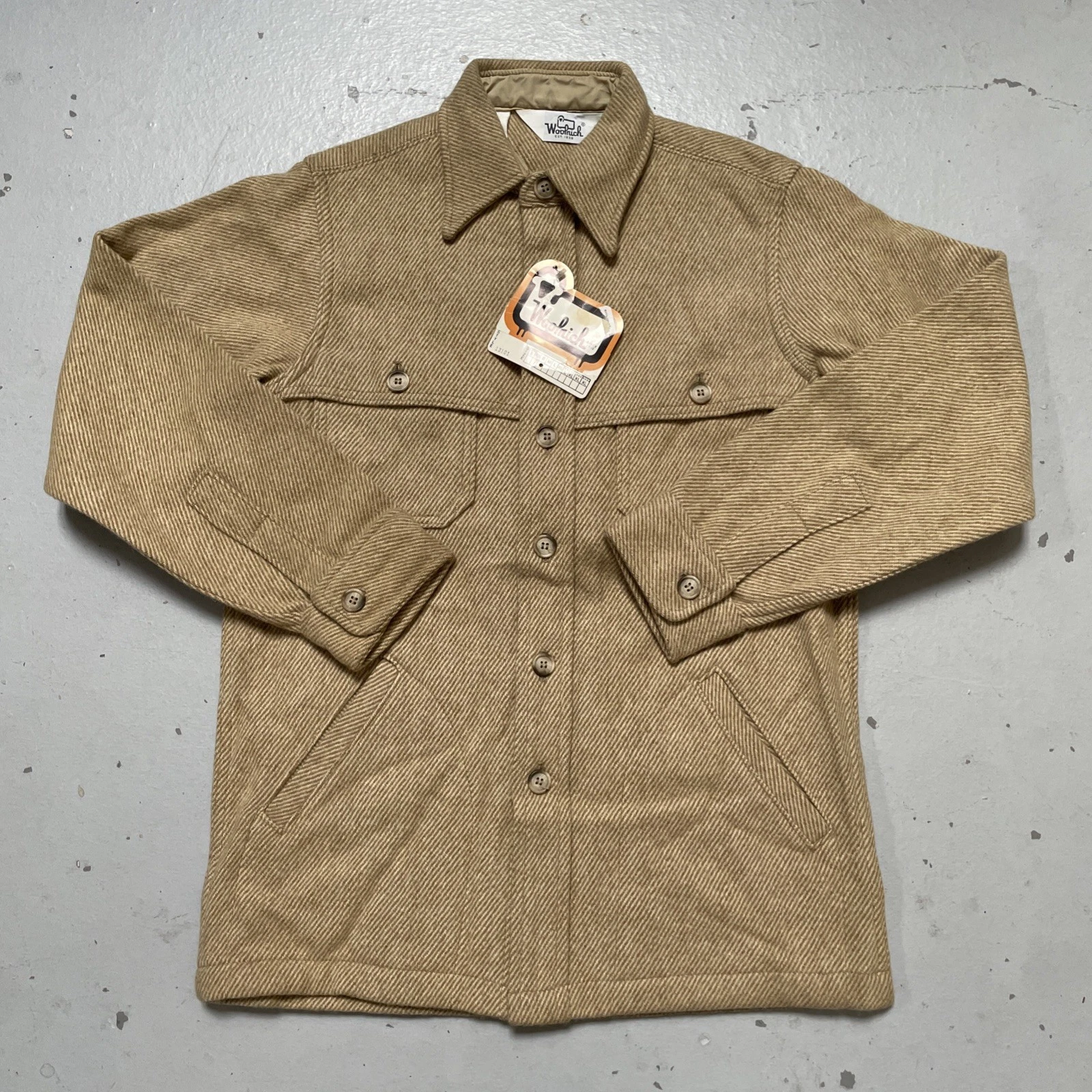 Vintage 1970s Woolrich Cape/Cap Wool Shirt-Jacket Outdoor Hunt Made USA S NWT