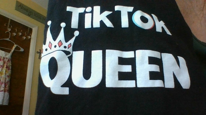 Tik Tok Queen T-Shirt Kids Size XL by Playerytees Black Short Slv 100% Cotton
