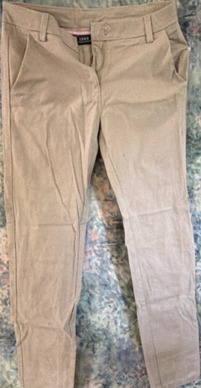 IZOD Women's Beige Chino Pants Slim Fit Straight Leg Stretch Pockets 28"