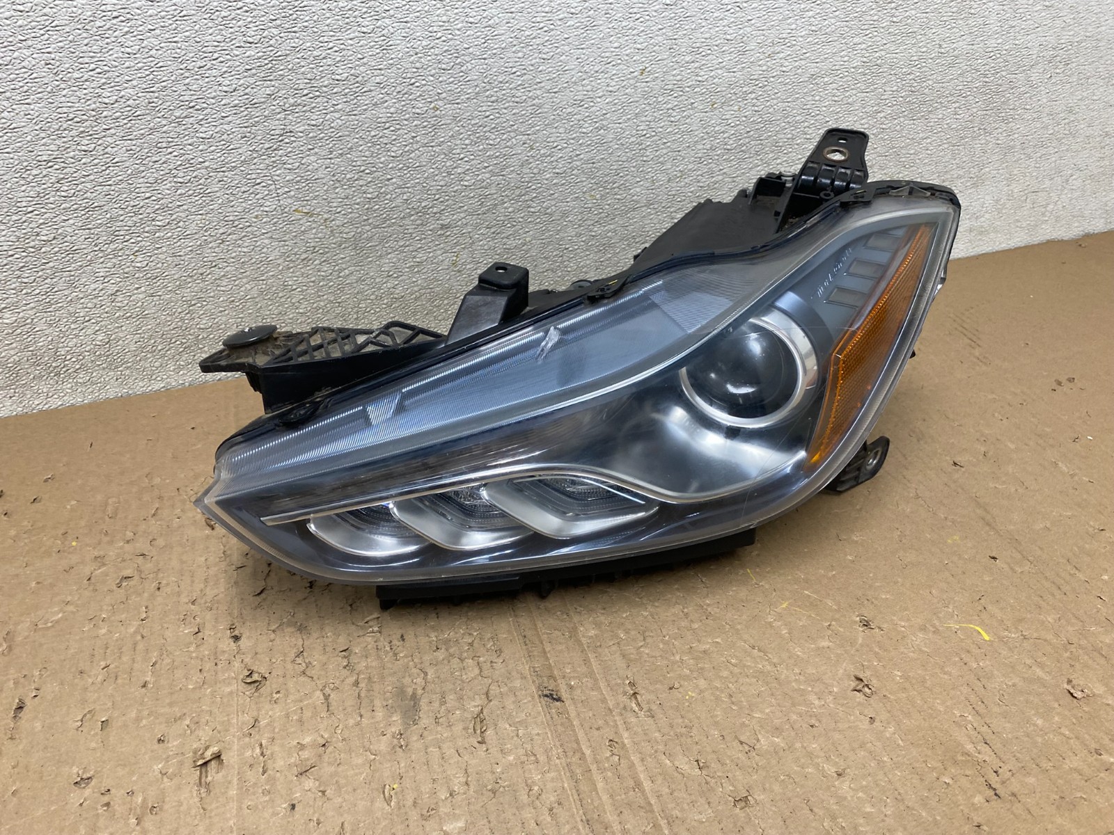 2014 - 2017 Maserati Ghibli Left Driver LH Side Xenon Headlight U0638 DG
