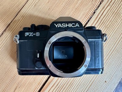 Yashica FX-3 Gehäuse, analoge Spiegelreflexkamera, ungeprüft