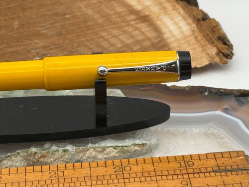 Parker Big Red Ball Point Pen Vintage 1970s - Chrome Trim Yellow --1930.25 - Picture 2 of 9