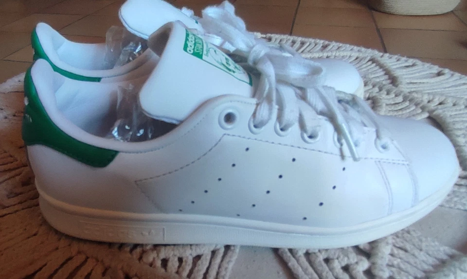adidas Stan Smith Baskets pour Homme - EU 44 2/3, Blanches (M20324) - Photo 1/3