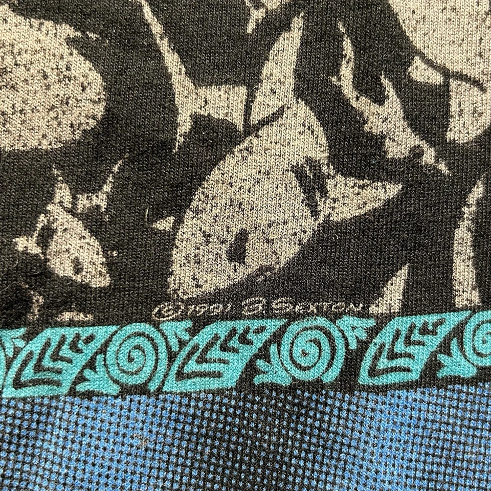 Camisa envolvente vintage de tiburón Santa Cruz hecha en EE. UU. 1991 de una sola puntada para hombre L Foto 2 de 4