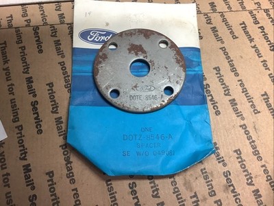 NOS OEM Ford D0TZ-8546-A Fan Spacer .175 Thick