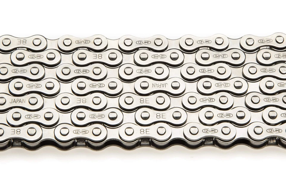 Цепь роликовая серебристая Izumi 1/2 x 1/8 прочность 116 звеньев для трека и фиксации B... - Изображение 2 из 4