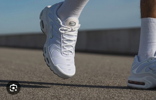 Sneakers da corsa Nike Air Max Plus TN Triple tutte bianche nuove 11,5 604133-139 uomo - Foto 21 di 24