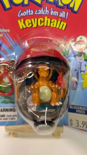 Rare Vintage Pokemon Figurine Toy Key Chain CHARIZARD UNOPENED