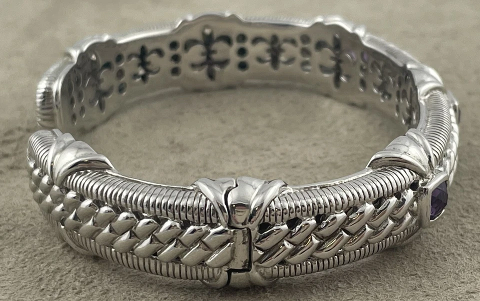 Gran brazalete con bisagras grandes Judith Ripka de ley y amatista Foto 2 de 4