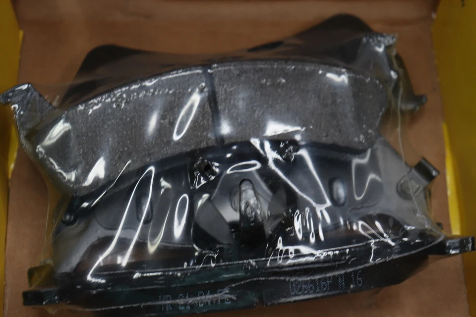 Conjunto de pastilhas de freio semi-metálicas Napa Ultra Premium PF7545AM - Imagem 3 de 3