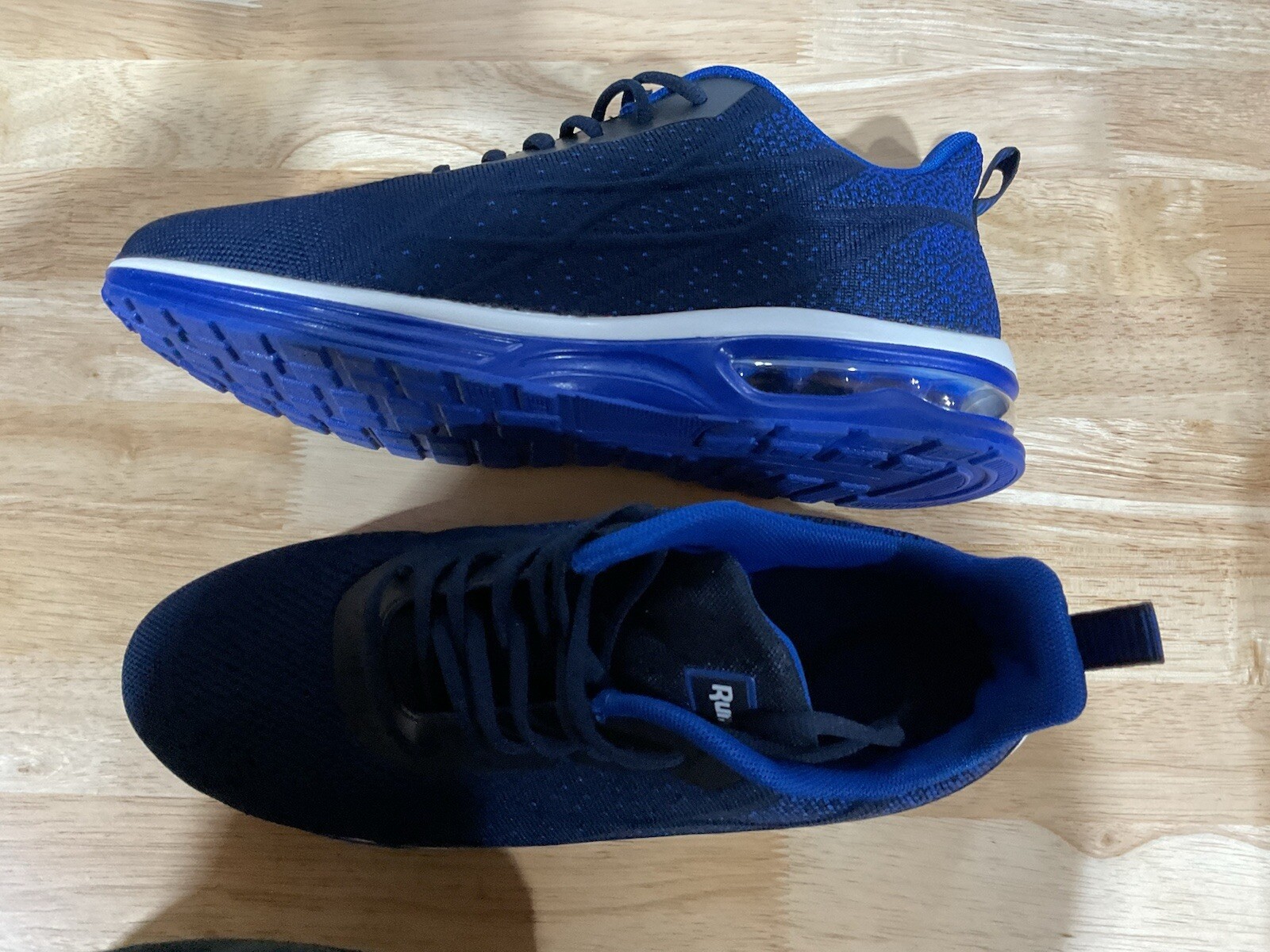 SAOLA Scarpe da corsa uomo WNA step up blu con accenti neri taglia 11 nuove con scatola strappata