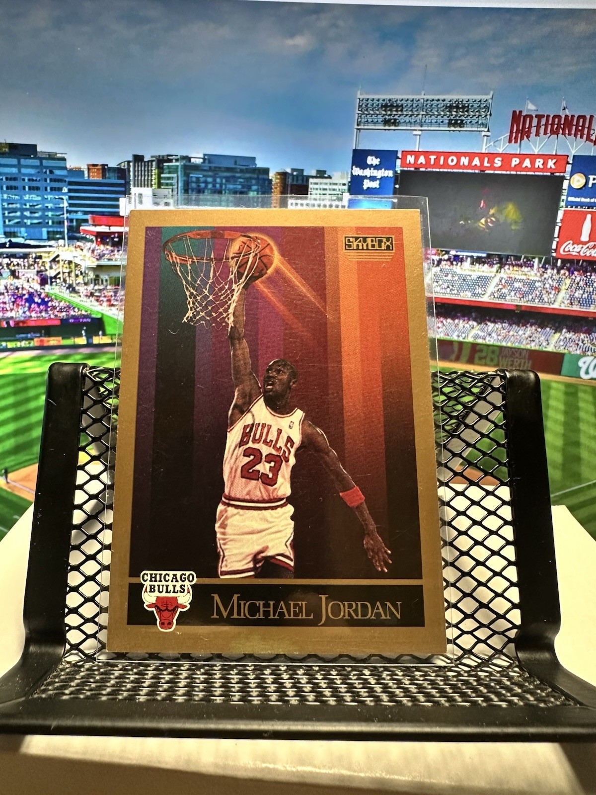 1990-91 Skybox Basketball #41 Michael Jordan