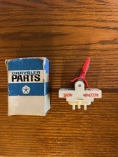 Nos Mopar Air Grabber Switch 1970 Superbird Gtx Roadrunner 426 440-6 383 2947776 Nos Mopar Air Grabber Switch 1970 Superbird Gtx Roadrunner 426 440-6 383 2947776