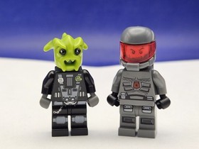 2010 LEGO Space Police: Raid VPR (5981) COMPLETE w Figures No Manual Box