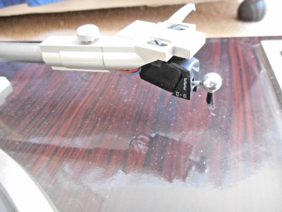 Schöner Hitachi Direct Drive Plattenspieler HT-500 mit Handbuch - guter Zustand - Bild 4 von 4